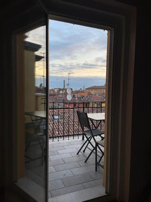 Romantic Attic Room With Panoramic View Болонья Екстер'єр фото