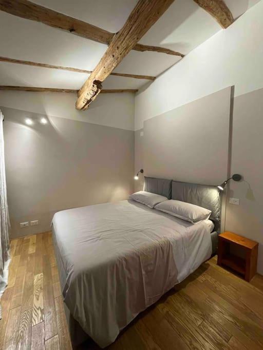 Romantic Attic Room With Panoramic View Болонья Екстер'єр фото